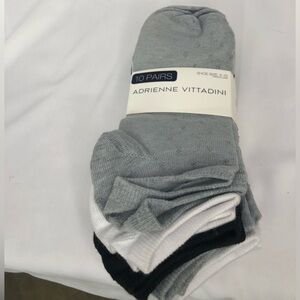 10 pack Adrienne Vittadini low cut socks, NWT